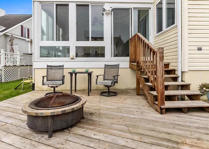 Holiday home Waterfront With Oc Skyline Views